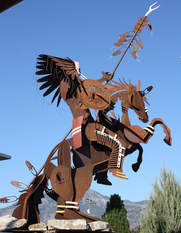A Okanagan Lakeview Inn เคโลว์นา ภายนอก รูปภาพ