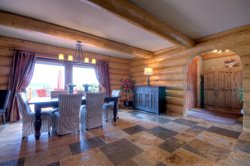 A Okanagan Lakeview Inn เคโลว์นา ภายนอก รูปภาพ
