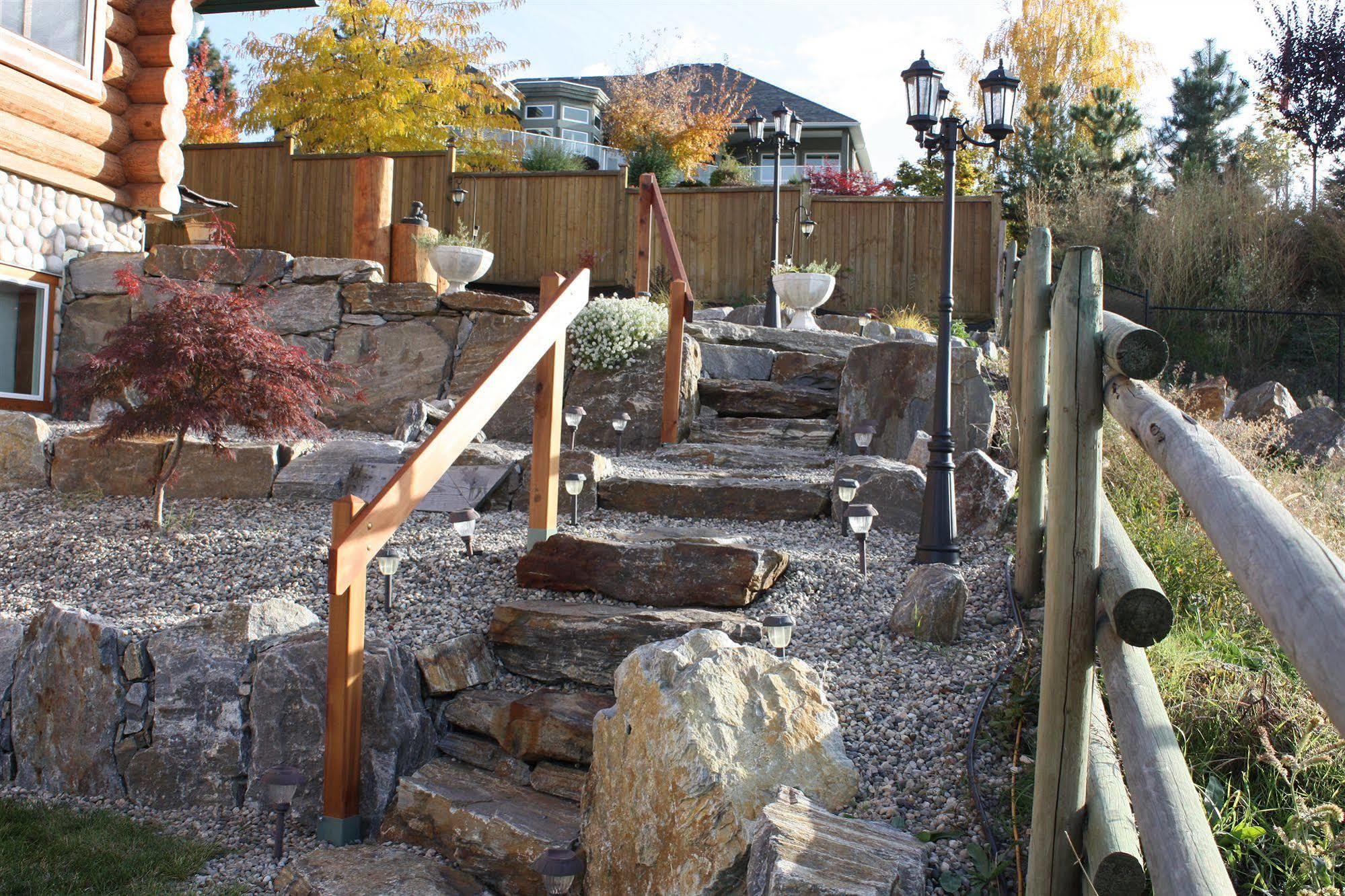 A Okanagan Lakeview Inn เคโลว์นา ภายนอก รูปภาพ
