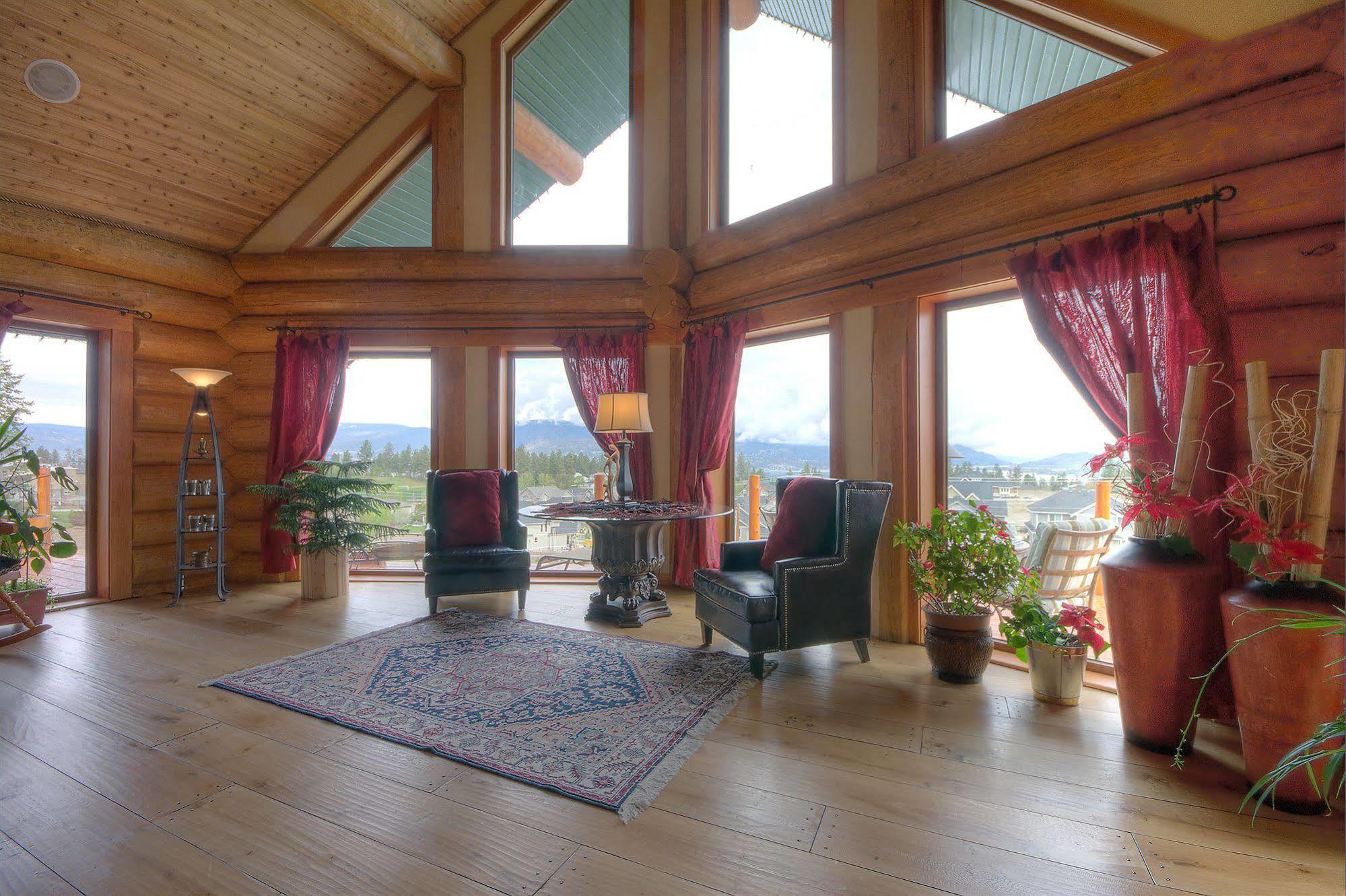 A Okanagan Lakeview Inn เคโลว์นา ภายนอก รูปภาพ