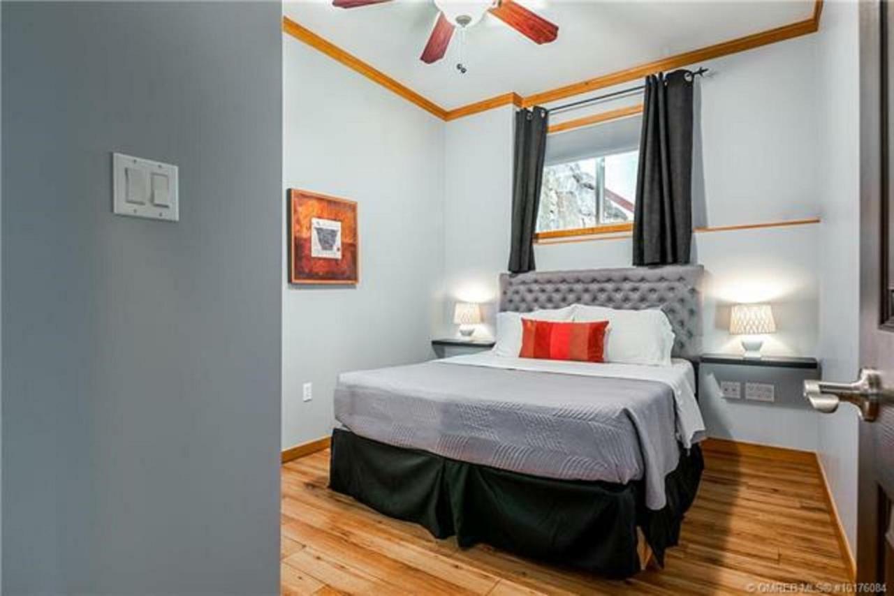 A Okanagan Lakeview Inn เคโลว์นา ภายนอก รูปภาพ